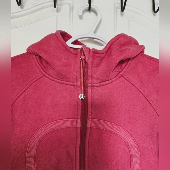 Lululemon Scuba hoodie - Picture 3 of 6